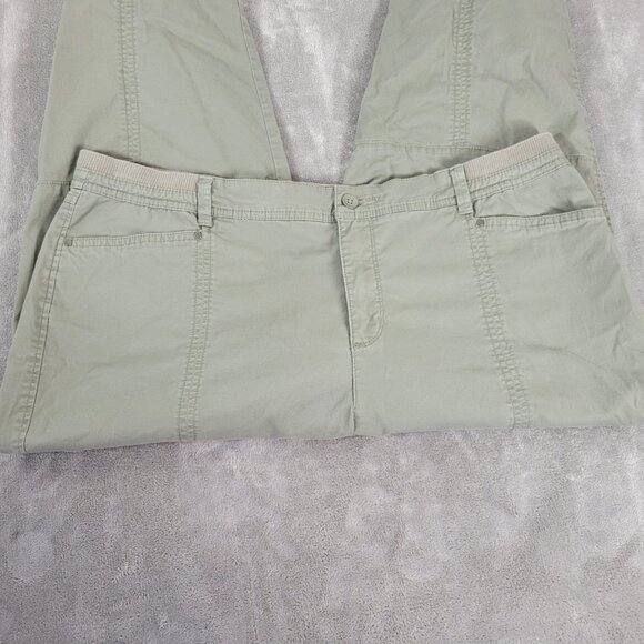 Croft Barrow Womens Pants 18 Plus Capri Green Lightweight Comfy Casual GRE38E - Picture 3 of 7